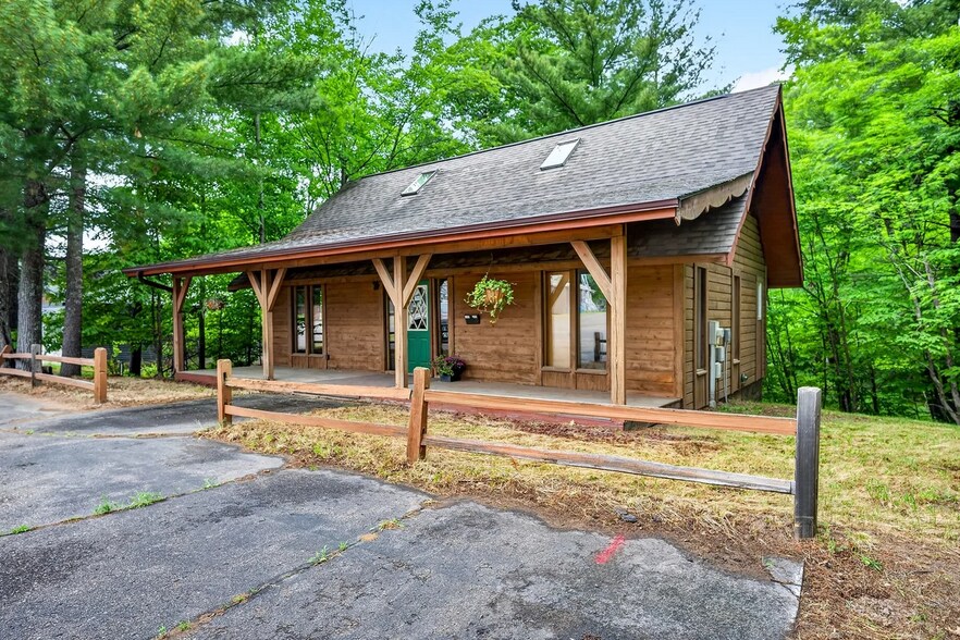2380 County Road A, Spooner, WI à vendre - Photo de l’immeuble – Image 2 sur 16