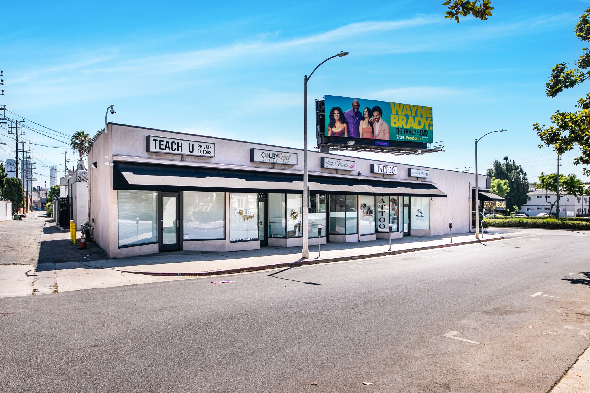 1790-1796 Kelton Ave, Los Angeles, CA à louer Photo de l’immeuble– Image 1 sur 13