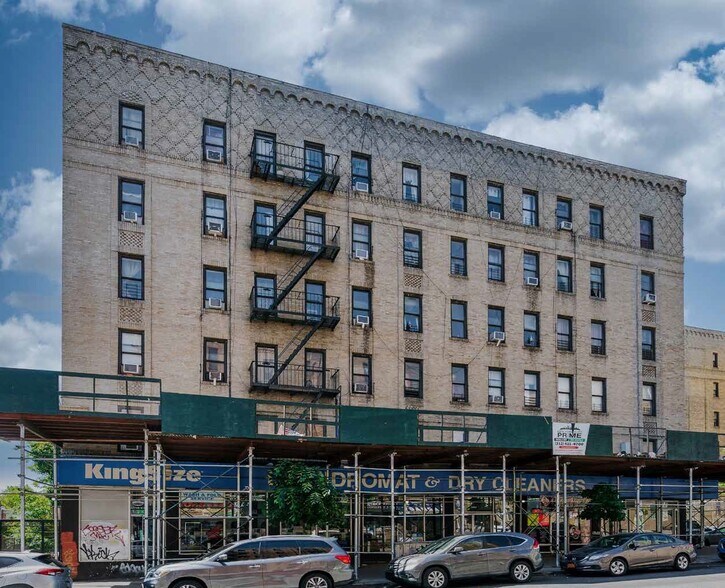 1064 Manor Ave, Bronx, NY à vendre - Photo de l’immeuble – Image 3 sur 4