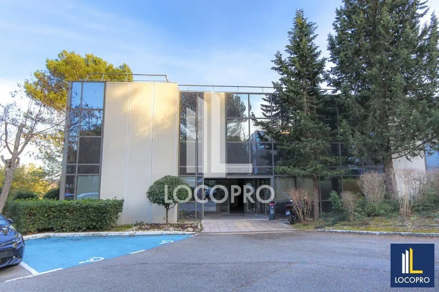 Bureau dans Aix-en-Provence à louer - Photo de l’immeuble – Image 1 sur 7