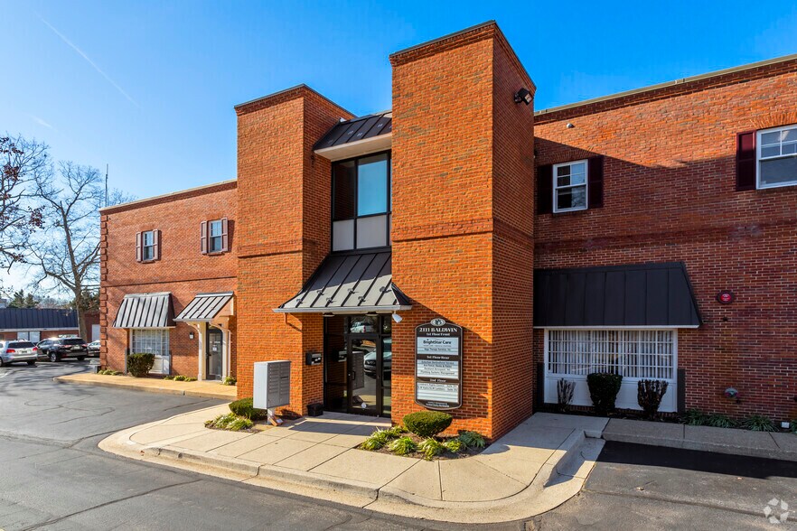 2111 Baldwin Ave, Crofton, MD à louer - Photo de l’immeuble – Image 3 sur 9