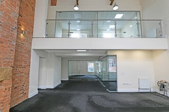 31 Regent St, Barnsley à louer Photo intérieure– Image 2 sur 23
