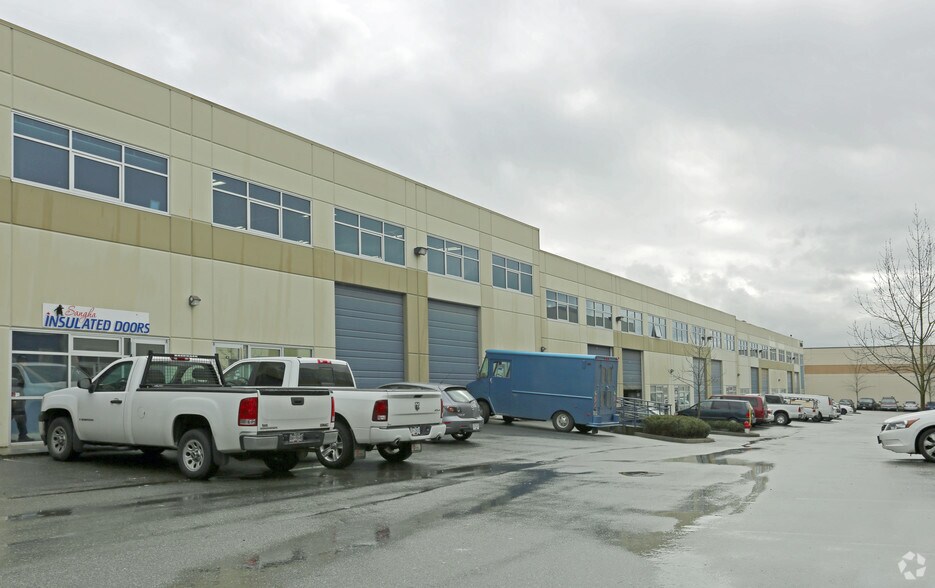 18535 53rd Ave, Surrey, BC à louer - Photo de l’immeuble – Image 2 sur 44
