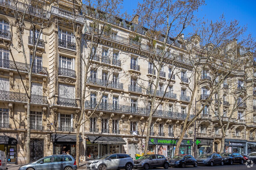 Local commercial dans Paris à louer - Photo de l’immeuble – Image 2 sur 2