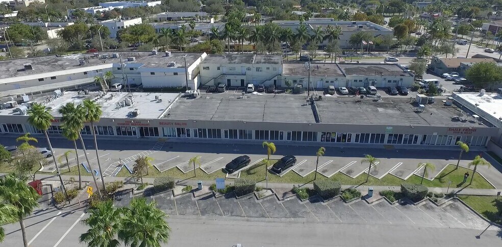 1540-1560 NE 165th St, Miami, FL à louer - Aérien – Image 2 sur 4