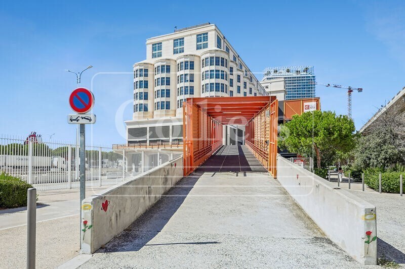 35 Quai Du Lazaret, Marseille à louer Photo de l’immeuble– Image 1 sur 13