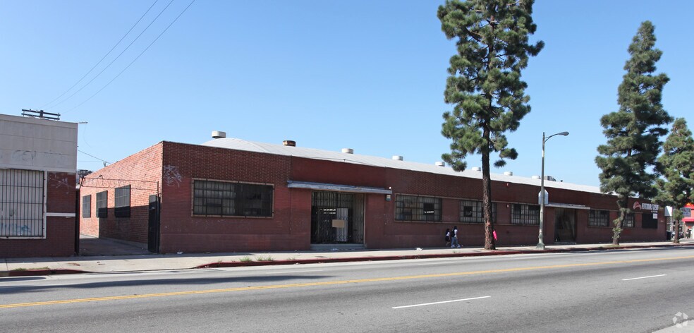 2601 S Broadway, Los Angeles, CA à louer - Photo de l’immeuble – Image 3 sur 6
