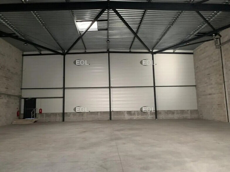 230 Rue Henri Delaunay, Aix-en-Provence à louer - Photo de l’immeuble – Image 2 sur 6