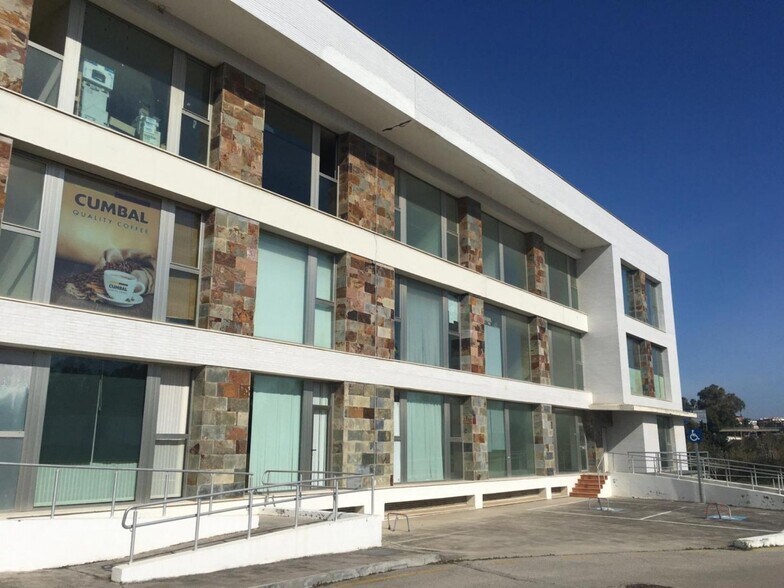 Bureau dans Los Barrios, Cádiz à vendre - Photo de l’immeuble – Image 2 sur 18