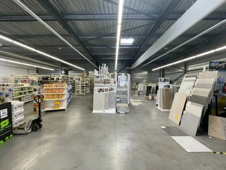 Local d’activités dans Vedène à louer - Photo intérieure – Image 3 sur 6