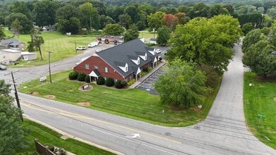 3802 Clemmons Rd, Clemmons, NC à louer Photo intérieure– Image 1 sur 7