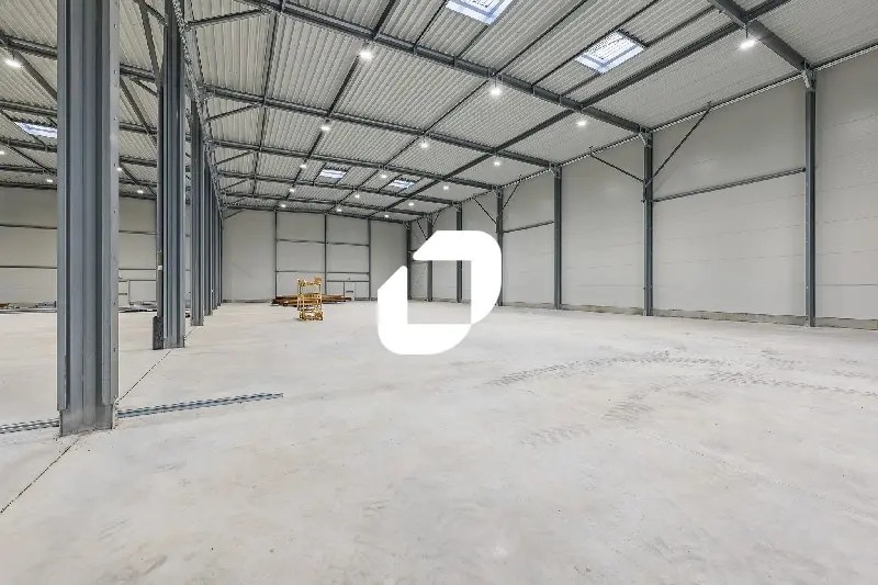 Local d’activités dans Saint-Pathus à louer - Photo de l’immeuble – Image 2 sur 11