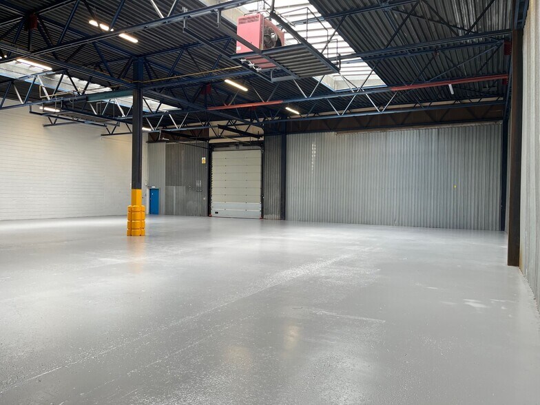 29 Blundells Rd, Milton Keynes à louer - Photo de l’immeuble – Image 2 sur 9