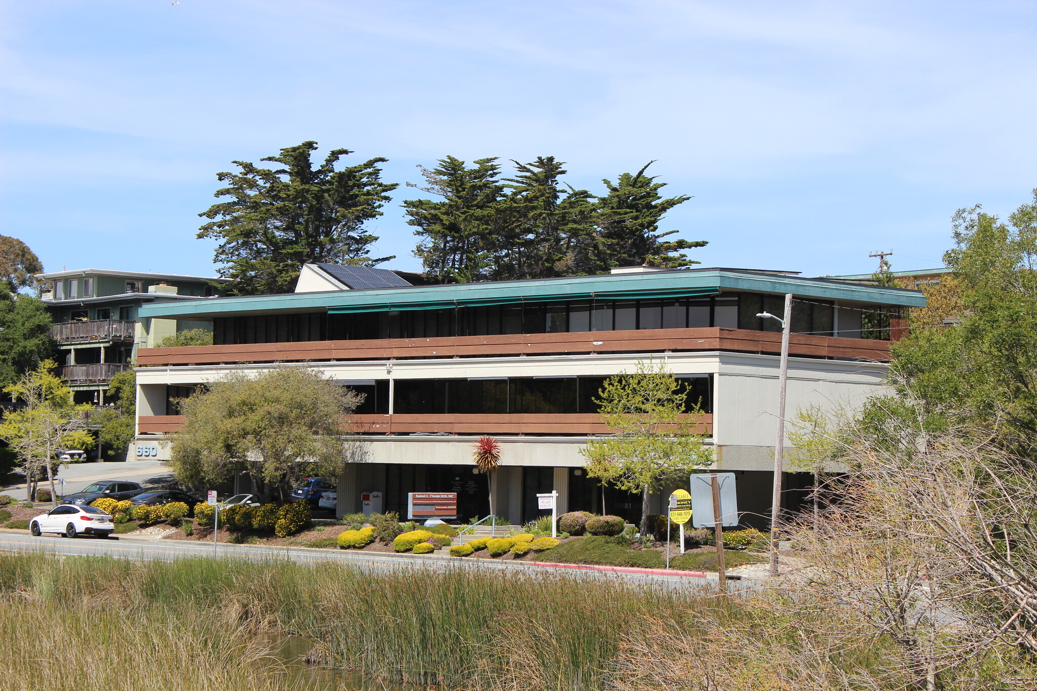 660 Camino Aguajito, Monterey, CA à louer Photo de l’immeuble– Image 1 sur 12