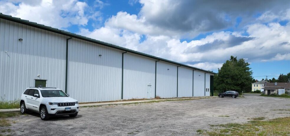 517 Burlington Rd, Harwinton, CT à vendre - Photo de l’immeuble – Image 2 sur 5