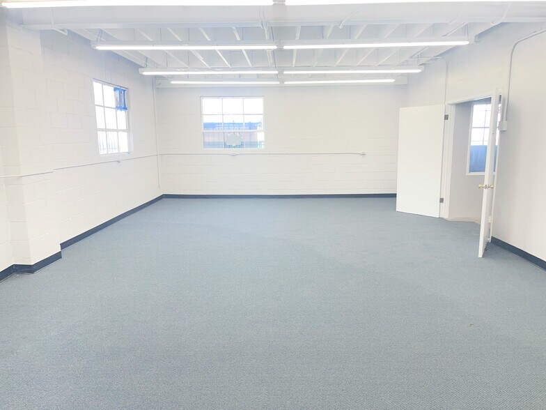 17803 S Harvard Blvd, Gardena, CA à louer - Photo de l’immeuble – Image 2 sur 12