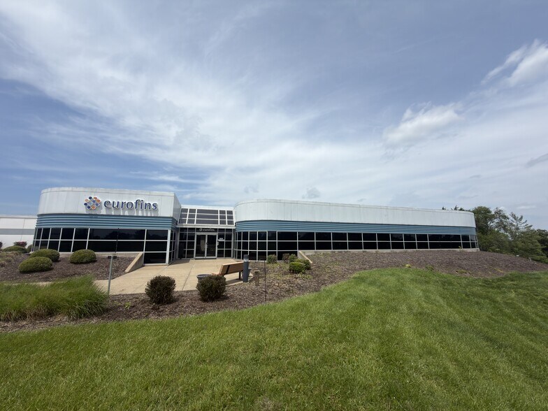 6 Research Park Dr, Cottleville, MO à vendre - Photo de l’immeuble – Image 2 sur 9
