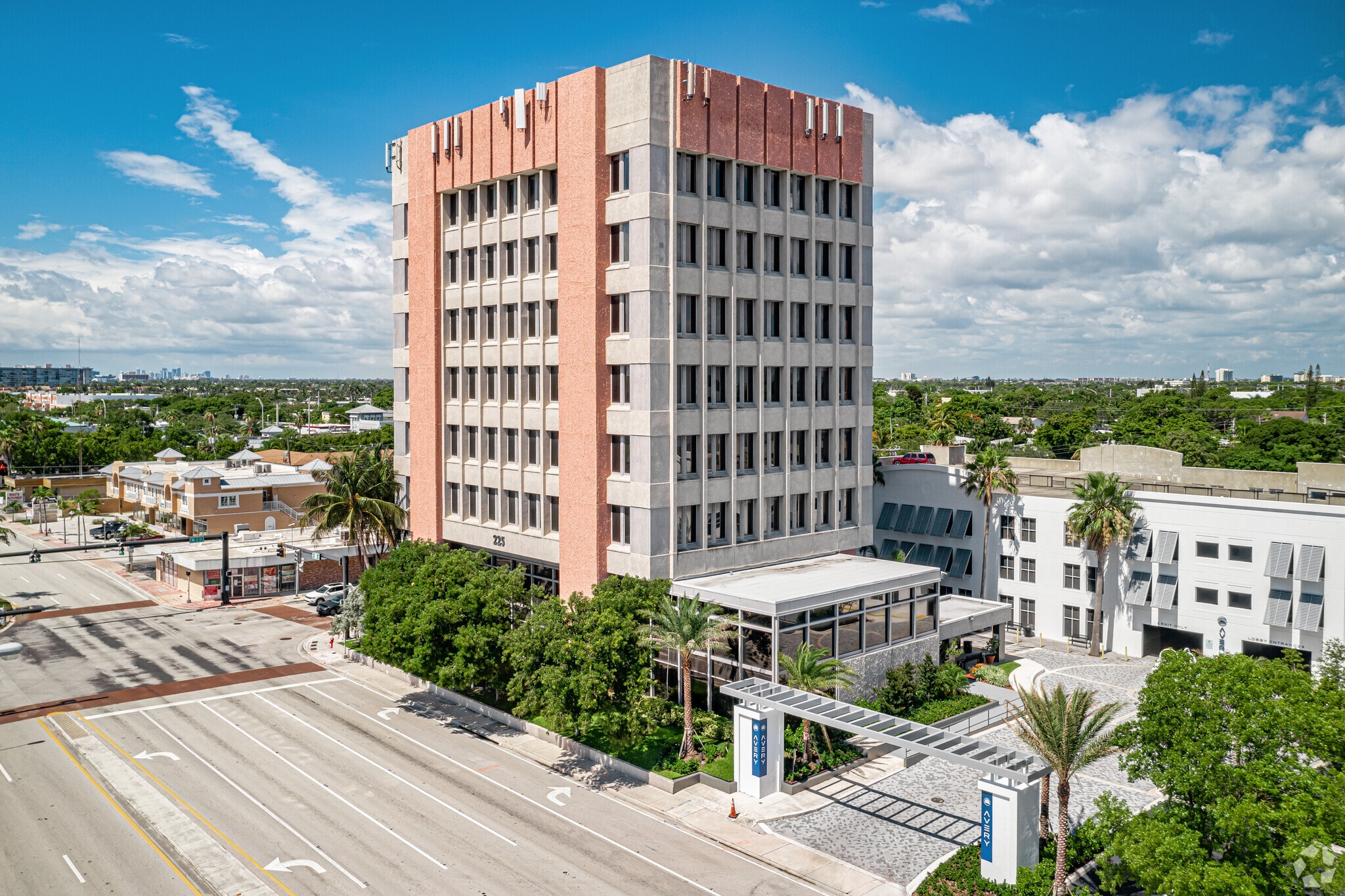 225 N Federal Hwy, Pompano Beach, FL à louer Photo principale– Image 1 sur 13