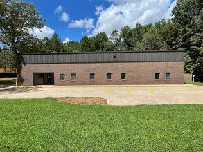 750 N Price Rd, Sugar Hill, GA à louer Photo intérieure– Image 1 sur 25