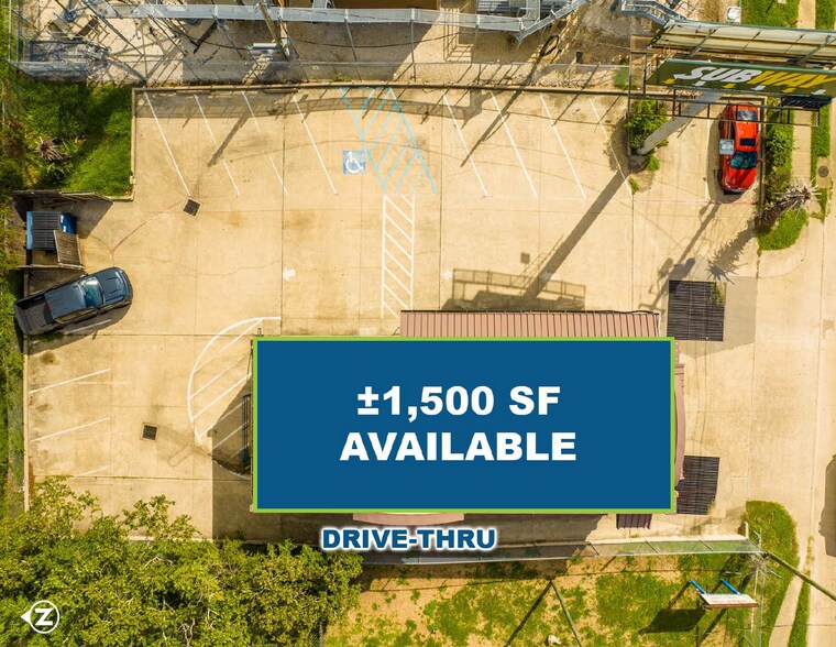 206 Marina Bay Dr, Kemah, TX à louer - Photo de l’immeuble – Image 2 sur 4