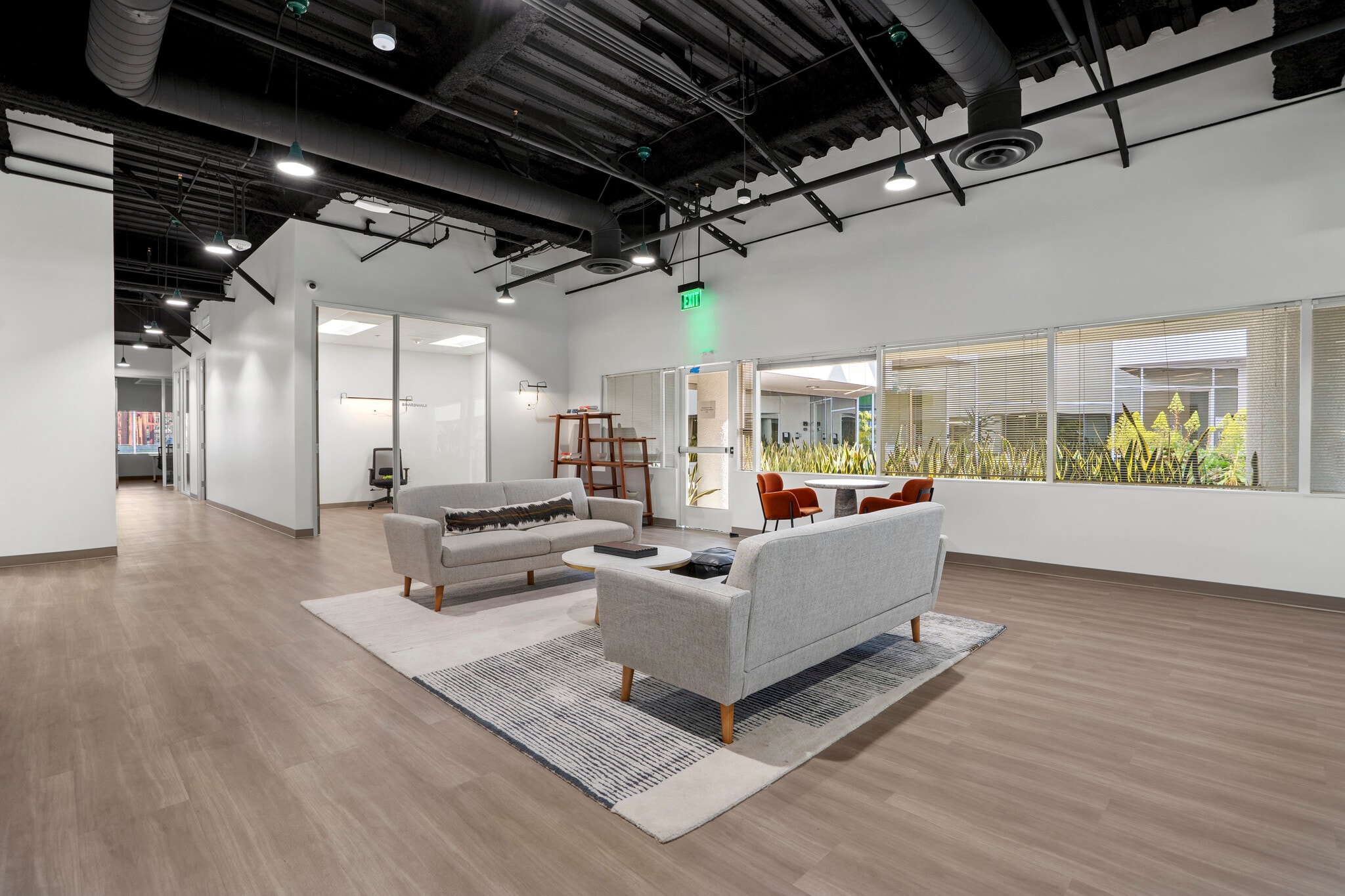 17900 Von Karman Ave, Irvine, CA à louer Photo intérieure– Image 1 sur 8