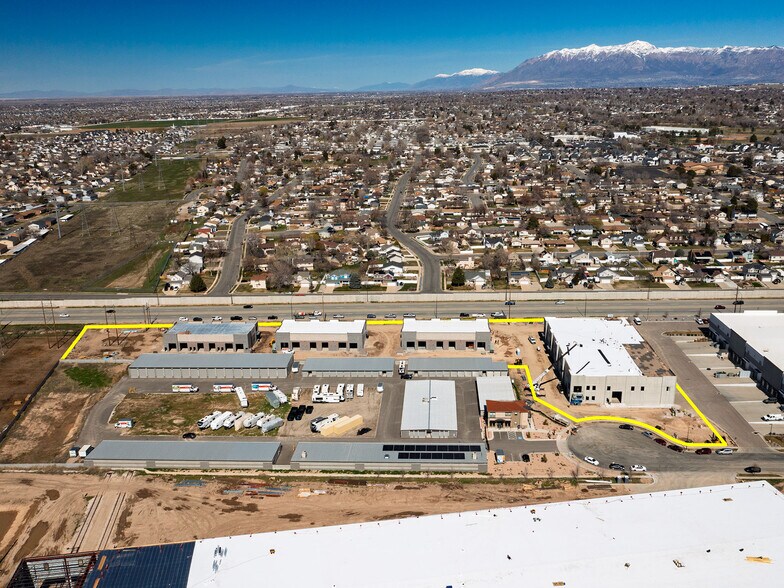 1088 West 350 South, Syracuse, UT à louer - Photo de l’immeuble – Image 3 sur 27