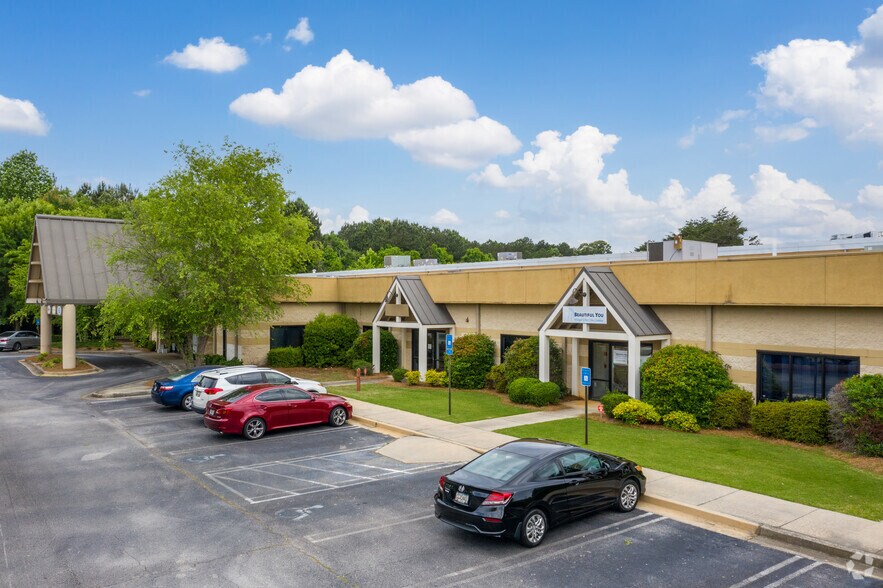 7130 Mount Zion Blvd, Jonesboro, GA à louer - Photo de l’immeuble – Image 1 sur 5