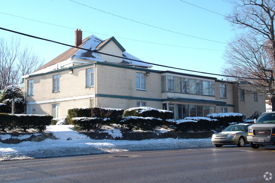 161 State St, Pontiac, MI à louer - Photo de l’immeuble – Image 3 sur 6