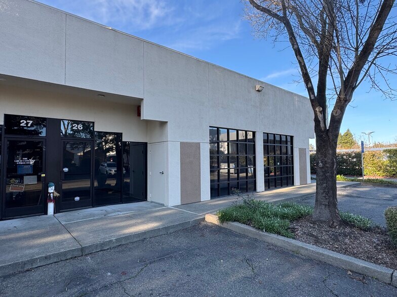 1110 Industrial Ave, Petaluma, CA à vendre - Photo de l’immeuble – Image 3 sur 4