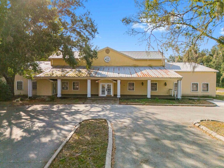 10511 Main St, Thonotosassa, FL à vendre - Photo de l’immeuble – Image 2 sur 34