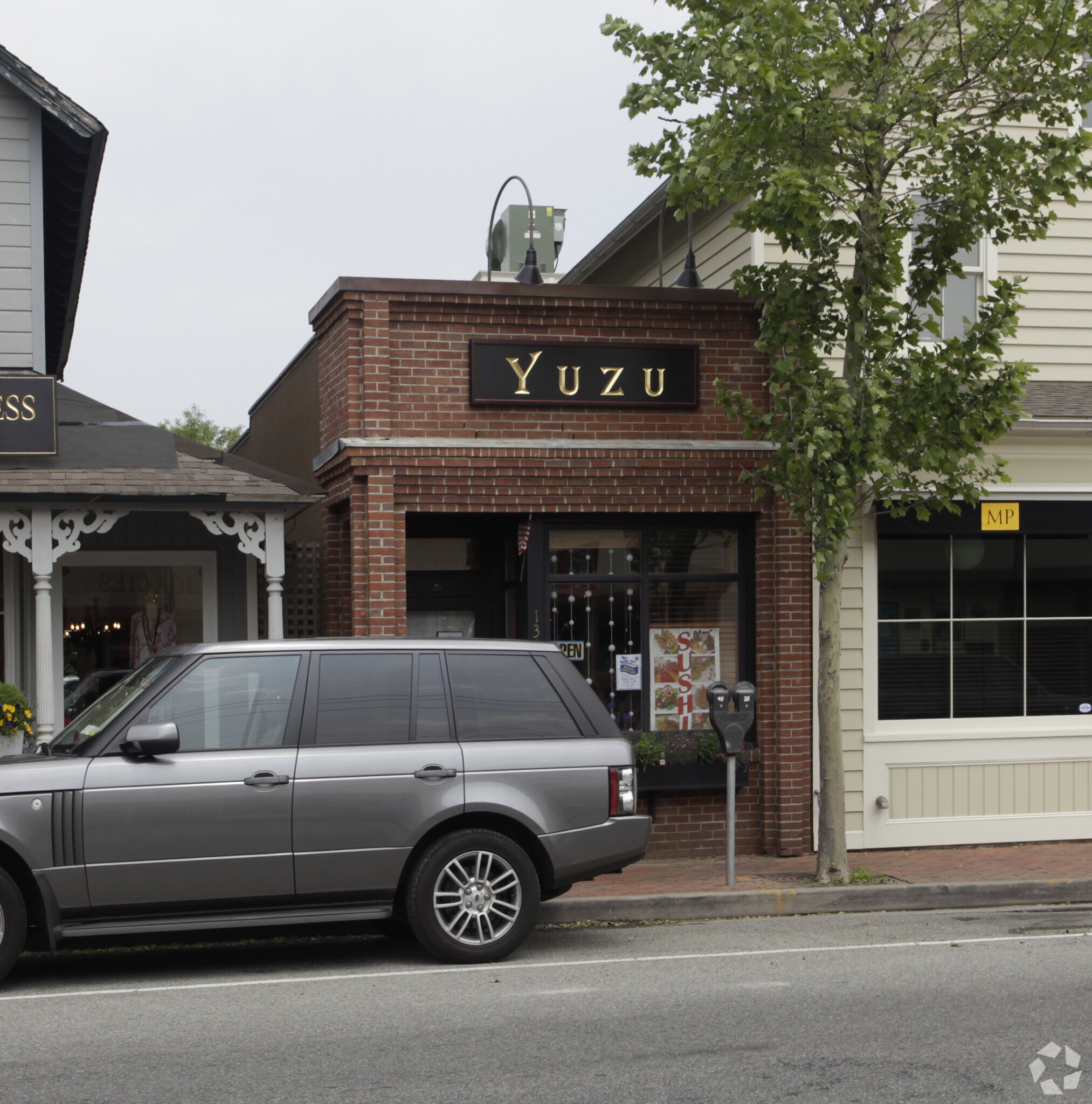 1361 Old Northern Blvd, Roslyn, NY à vendre Photo de l’immeuble– Image 1 sur 2