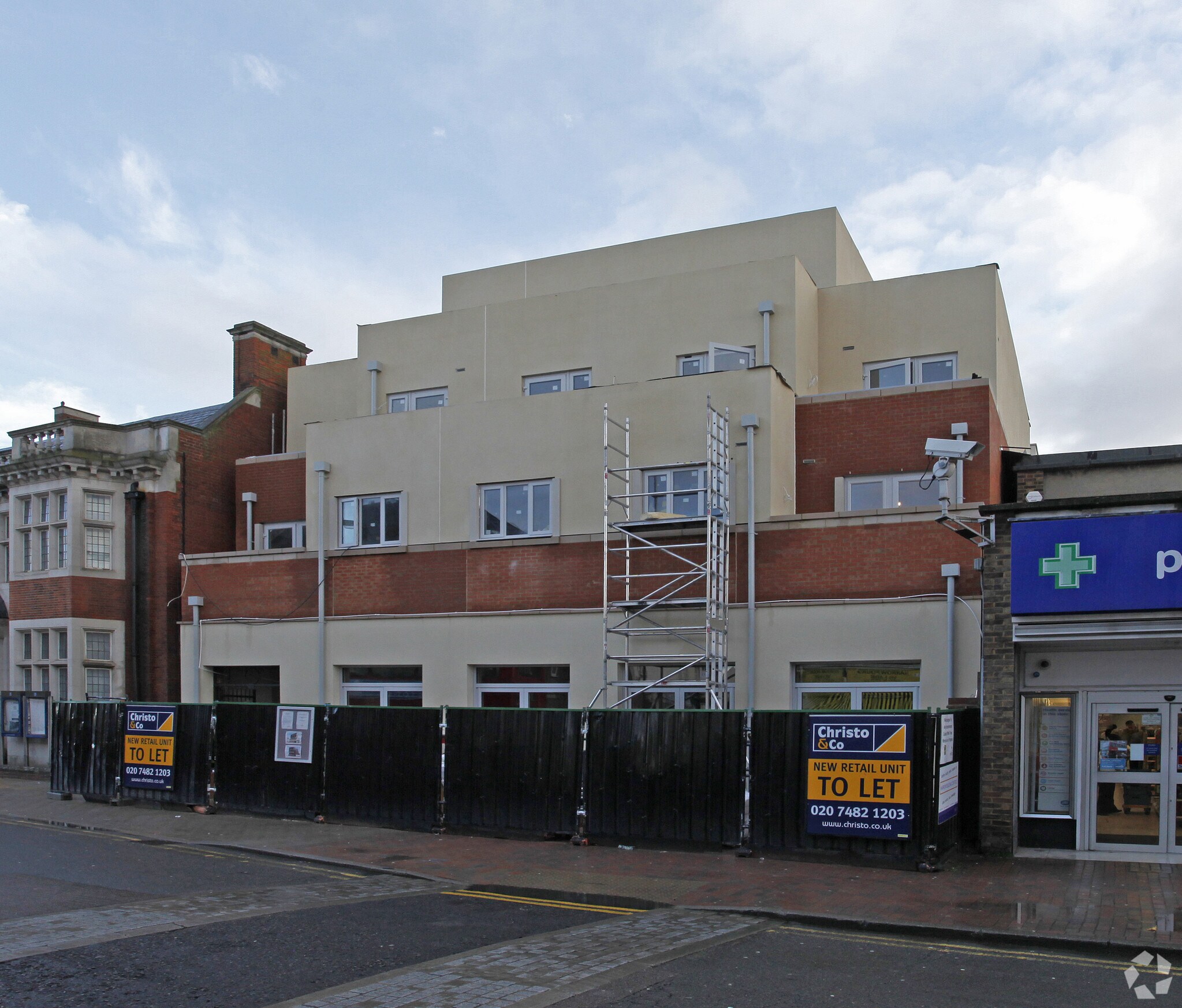 68-72 High St, Harrow à louer Photo principale– Image 1 sur 3