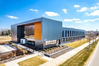 Plus de détails pour 2800 Mount Ridge Rd, Roseville, MN - Bureau à vendre