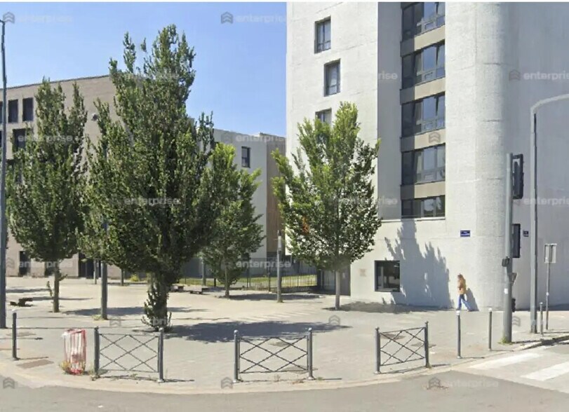 Local commercial dans Lille à louer - Photo de l’immeuble – Image 2 sur 2