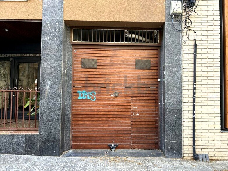 Immeuble residentiel dans Barcelone, Barcelona à vendre - Photo de l’immeuble – Image 1 sur 4
