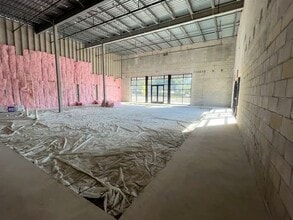 320-340 Kathleen Rd, Lakeland, FL à louer - Vidéo sur l’annonce professionnelle