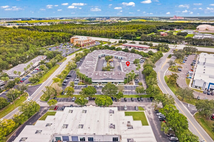 7901 Kingspointe Pky, Orlando, FL à louer - Photo de l’immeuble – Image 2 sur 2