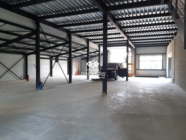 Plus de détails pour Industriel/Logistique à vendre