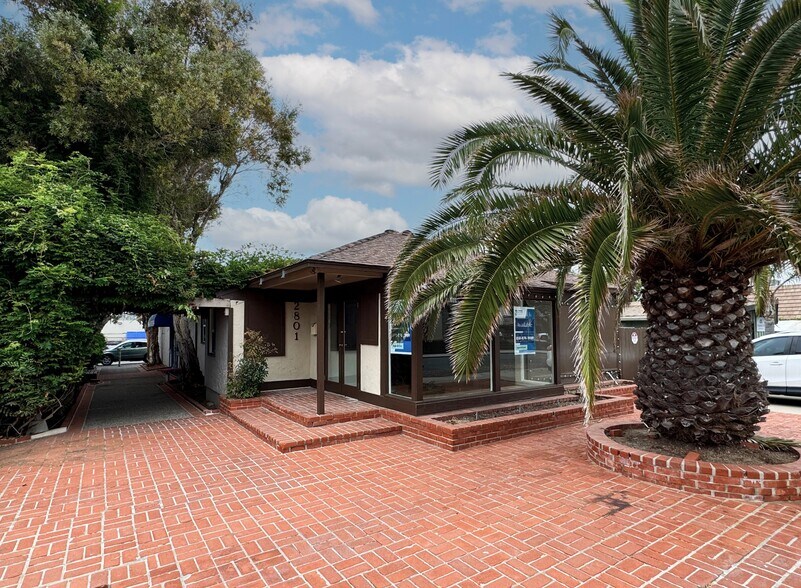 2801 Roosevelt St, Carlsbad, CA à louer - Photo de l’immeuble – Image 1 sur 1