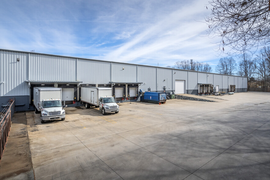 4300 Old Greensboro Rd, Winston-Salem, NC à louer - Photo de l’immeuble – Image 2 sur 10