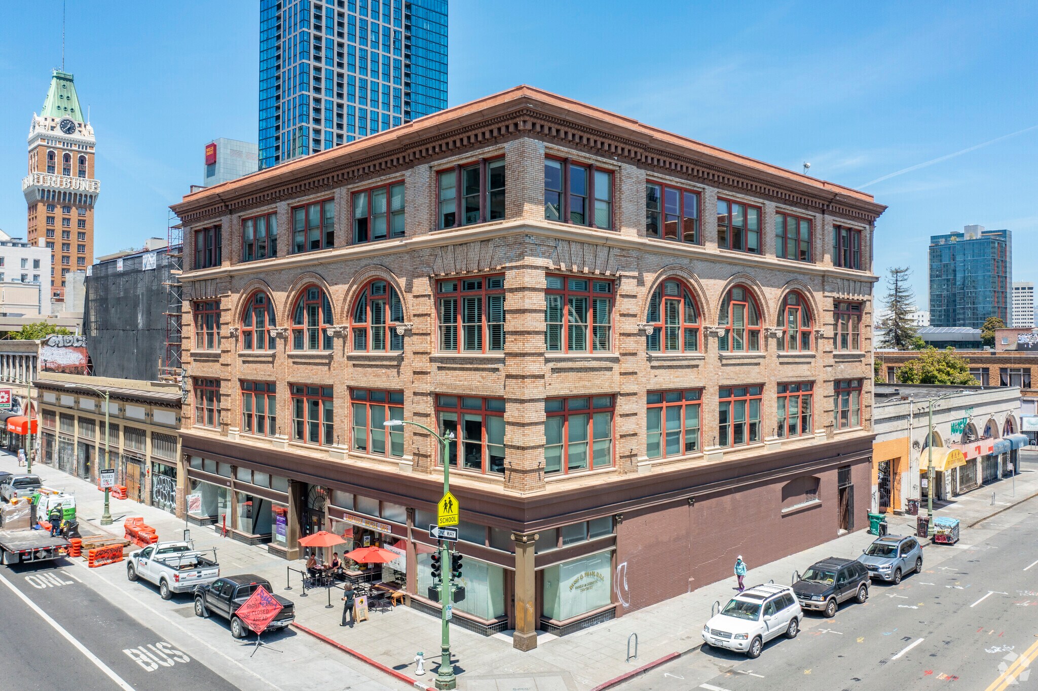 304-308 12th St, Oakland, CA à louer Photo principale– Image 1 sur 6