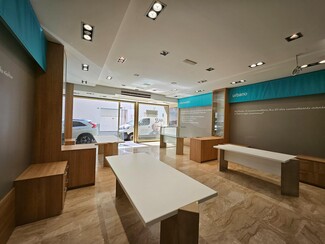 Plus de détails pour Local commercial à louer