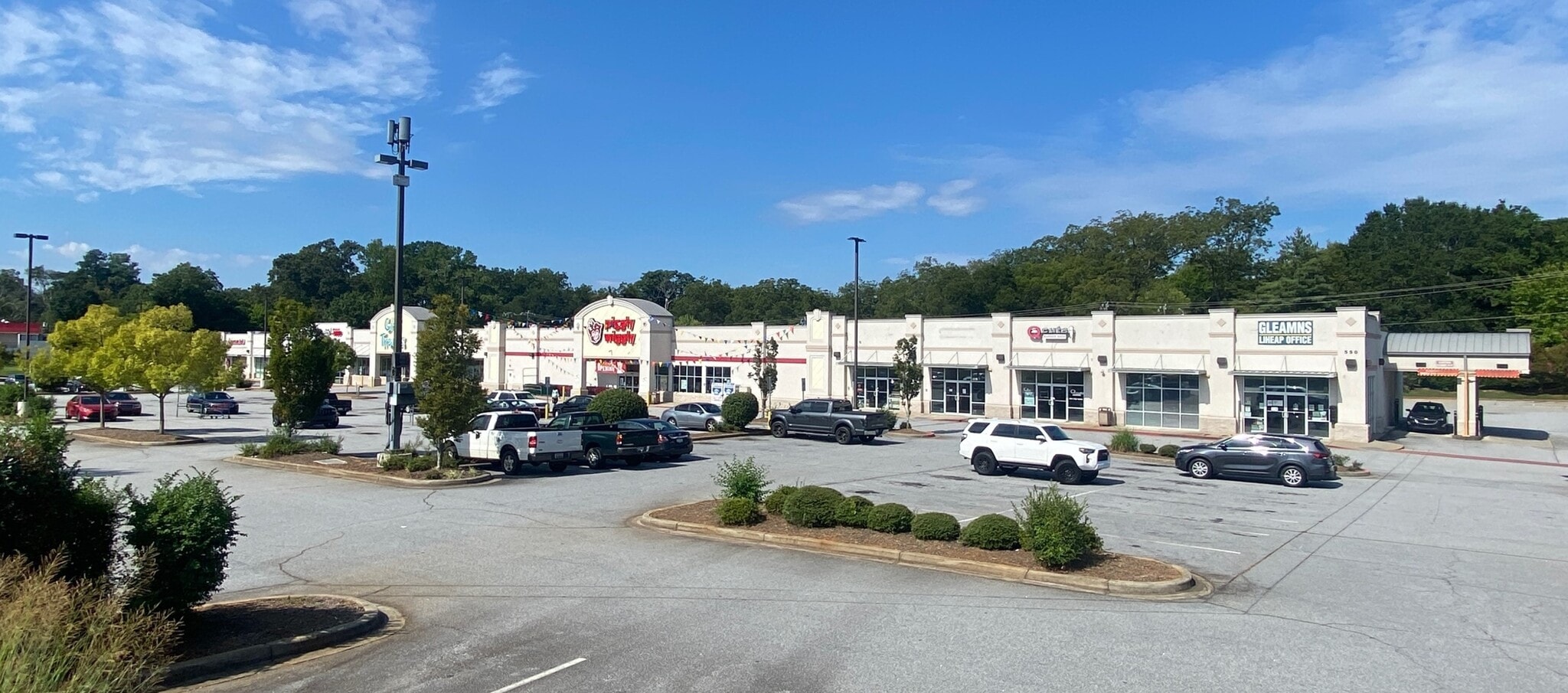 550 S Church St, Spartanburg, SC à vendre Photo de l’immeuble– Image 1 sur 7