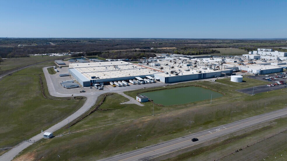 1101 Michelin Rd, Ardmore, OK à vendre - Photo de l’immeuble – Image 3 sur 6