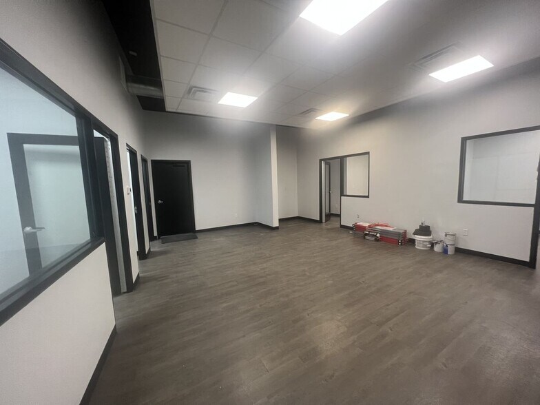 617 Walnut St, Jeffersonville, IN à louer - Photo de l’immeuble – Image 3 sur 16