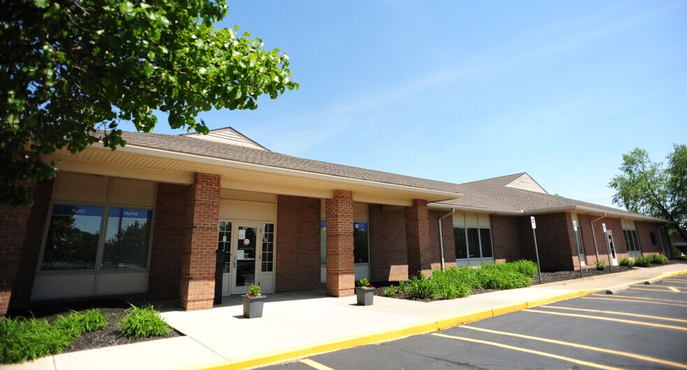 178 W Schrock Rd, Westerville, OH à louer - Photo de l’immeuble – Image 3 sur 14