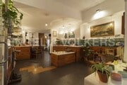 Interior local