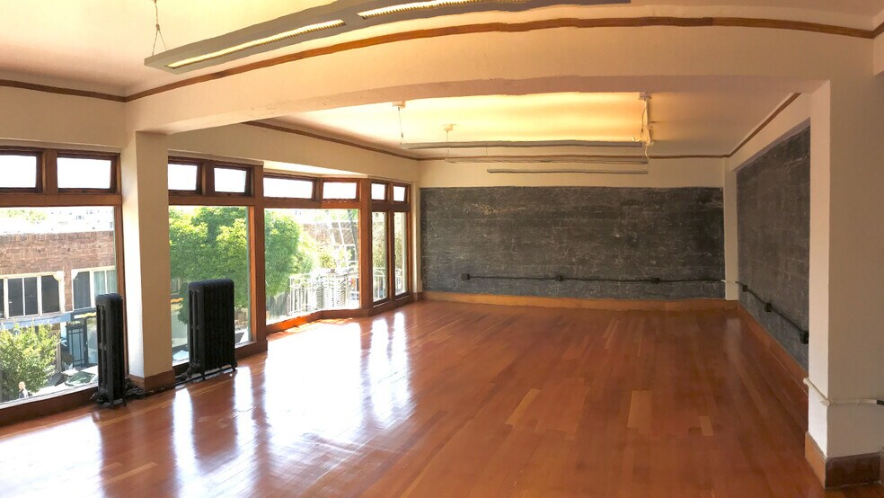 327-339 15th St, Oakland, CA à louer - Photo de l’immeuble – Image 3 sur 12