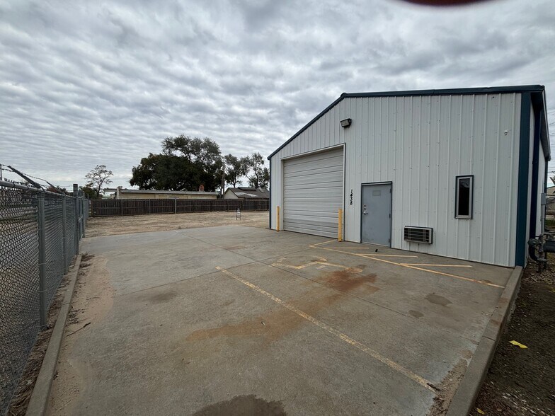 1438 S Handley St, Wichita, KS à louer - Photo de l’immeuble – Image 2 sur 11