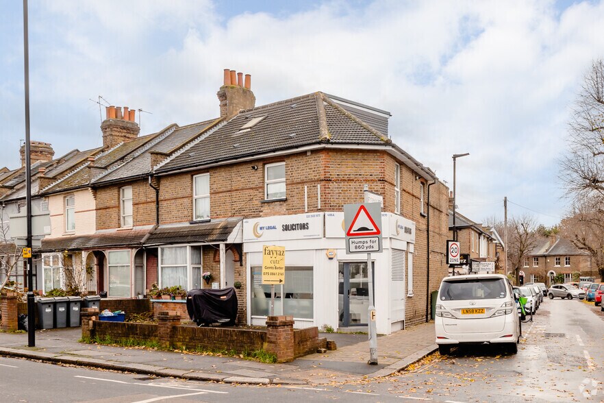 486 Hanworth Rd, Hounslow à louer - Photo principale – Image 1 sur 2